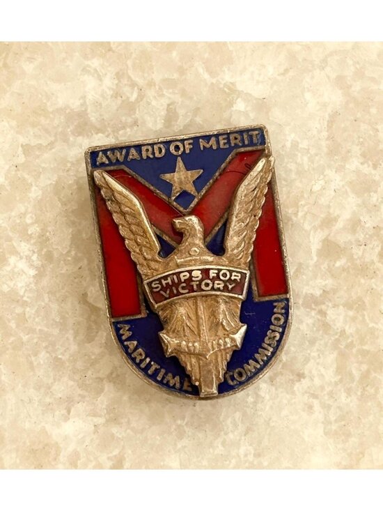 US WW2 1944 Smith & Wesson Maritine Comission Award of Merit Sterling Silver Pin - Picture 1 of 9